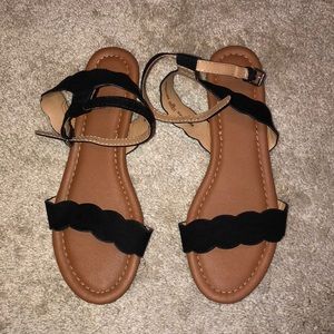 Black brash sandals